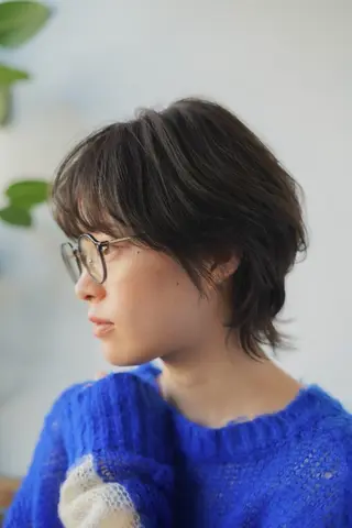 ショート カラー 中野渡 真利那のヘアスタイル