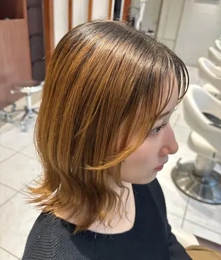 ミディアム 篠田 綾乃のヘアスタイル