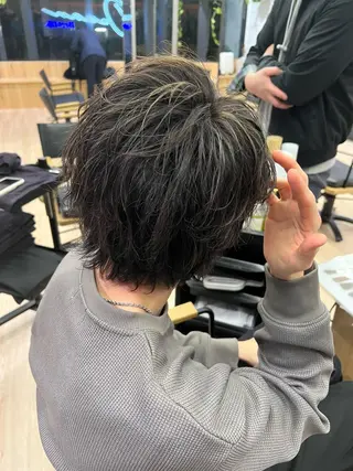カラー メンズ 田中 愛梨のヘアスタイル
