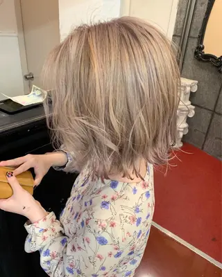 ミディアム カラー ピンクベージュ/新潟 万代/高橋桃葉🍑のヘアスタイル