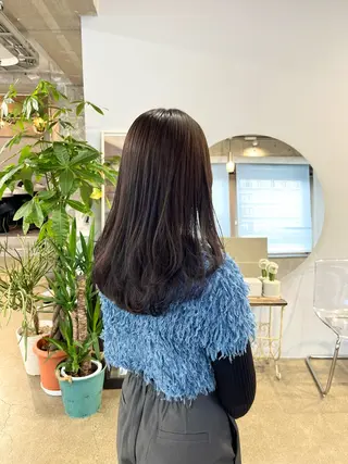 セミロング タケデ スズカのヘアスタイル