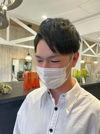 ショート メンズ 鈴村 大介のヘアスタイル