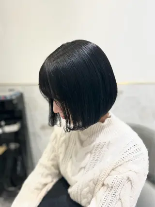 ショート カラー costes 今井芽依のヘアスタイル