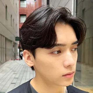 ショート パーマ メンズ メンズカット曲がる 縮毛矯正佐々木タクマのヘアスタイル