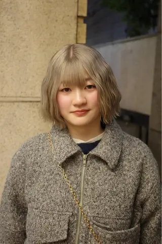 ショート カラー ハイトーンカラー ⭐️NAZUNAのヘアスタイル
