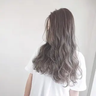 ロング 【Luis なんば】のヘアスタイル