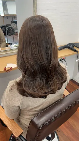 セミロング カラー GRAN LUSSO岡山駅前【グランルッソ】所属・GRAN LUSSO 【MIHARU】のヘアスタイル