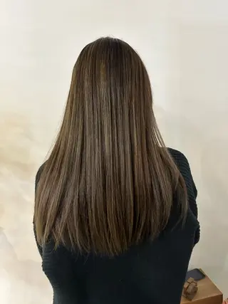 ロング カラー 松浦 永里のヘアスタイル