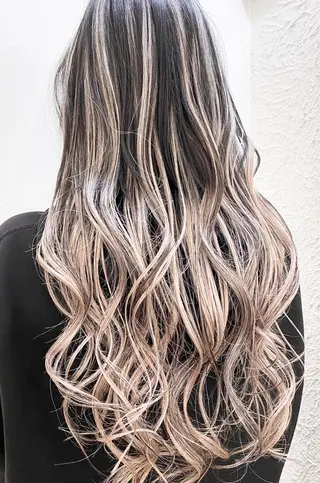 ロング カラー 最高峰の技術力☆ 樋口健人のヘアスタイル