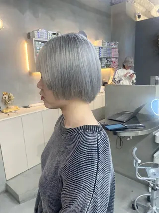 ショート カラー qulim所属・前橋 姫奈のヘアスタイル