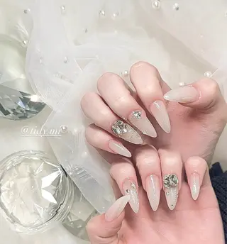 ネイル TIDY M&Mのネイルデザイン