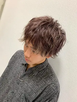 カラー メンズ 佐々木 芽衣のヘアスタイル