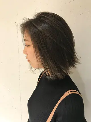 ショート ミルクティーベージュ 山本勝志のヘアスタイル