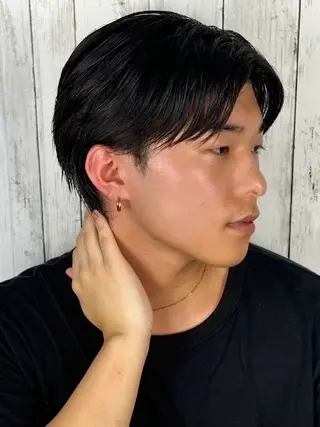 ミディアム ヒロ銀座浜松町店 峯岸 翼のヘアスタイル