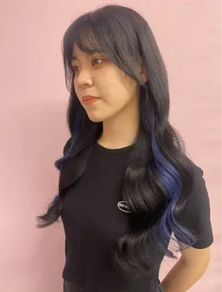 ロング PREss Yuiのヘアスタイル