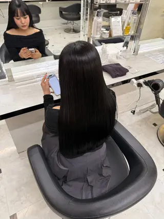 ロング カラー 韓国風🤍グレ ージュ🤍たくみのヘアスタイル