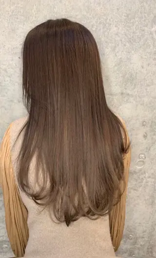 ロング youres hair 新宿west所属・✨髪質改善特化✨ 店長　安岡朋哉のヘアスタイル