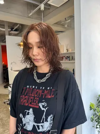 ミディアム パーマ 可愛いパーマスタイル といえばISSEYのヘアスタイル