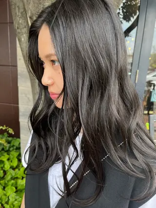 ロング カラー 🩶韓国艶髪🇰🇷 下本夕綺のヘアスタイル