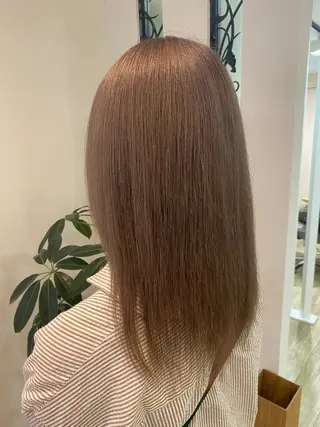 セミロング カラー CIEN所属・松下 育未のヘアスタイル