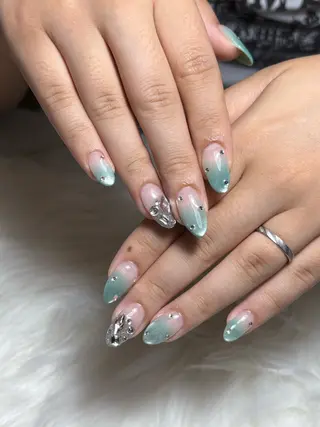 ネイル ROYVE NAIL所属・royvenail ayakaのネイルデザイン