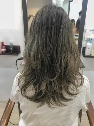 ロング 💫カットはなんでも 得意です✂️のヘアスタイル