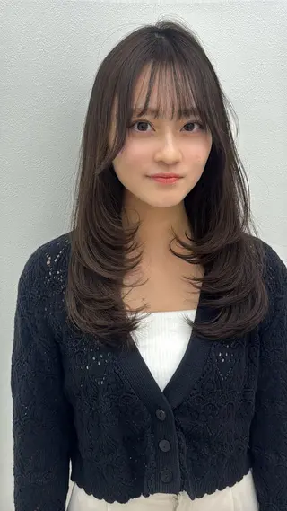 セミロング カラー 🎀愛されgirly ヘア🫧Ayakaのヘアスタイル