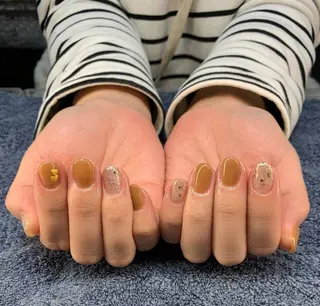 ネイル MHR nailのネイルデザイン