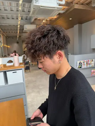 パーマ メンズ エマ ピボット 中川店所属・富原崇太/切りっぱな しボブ/透明感カラーのヘアスタイル