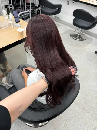 ロング カラー 暗髪🩶ラベンダー/ ブルー/ユウナ🤍のヘアスタイル