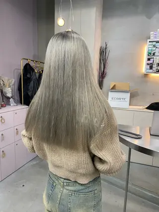 ロング カラー qulim所属・前橋 姫奈のヘアスタイル