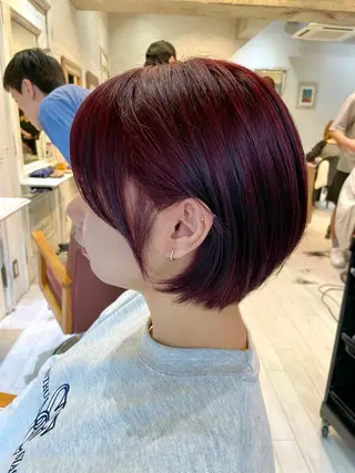 ショート カラー liko by maris所属・髪質改善／ブリーチ 宮武　湧斗のヘアスタイル