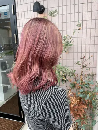 ミディアム いろあそび🎨 Mariのヘアスタイル