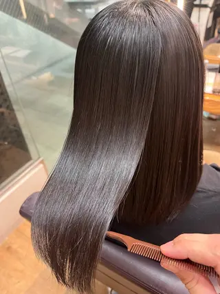 ミディアム ベージュ／ボブ ／髪質改善のヘアスタイル