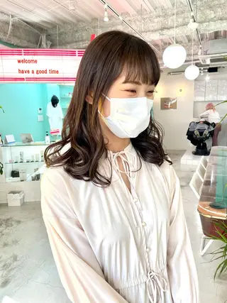 ミディアム カラー パーマ GRAND OMOTESANDOのヘアスタイル