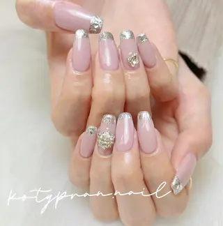 ネイル Mona【パラジェル ・長さ出し専門店】のネイルデザイン