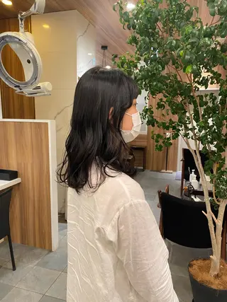 ミディアム カラー 穂乃香 ショートパーマ☘️のヘアスタイル