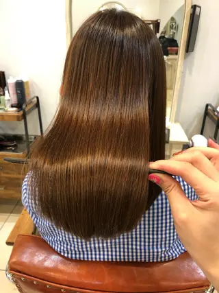 ミディアム \脱・うねり& 広がり/gite菊のヘアスタイル