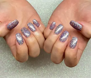 ネイル VIERU 🌈🎀💖のネイルデザイン