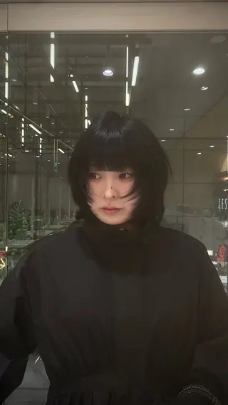 ミディアム カラー [ ]Shiro シロ 熊谷 美容室所属・韓国系レッドカラー mikuのヘアスタイル