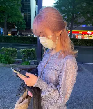 セミロング LAME所属・RU NAのヘアスタイル