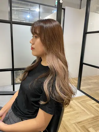 ロング akane .のヘアスタイル