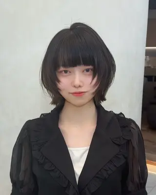 ショート ARMONY OMOTESANDO所属・本田秀幸 コテ巻き風パーマのヘアスタイル