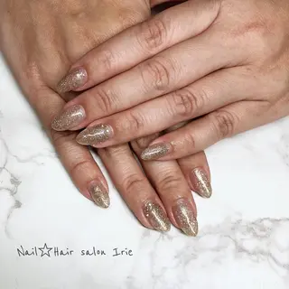 ネイル Hair salon Irie所属・與儀 知佳のネイルデザイン