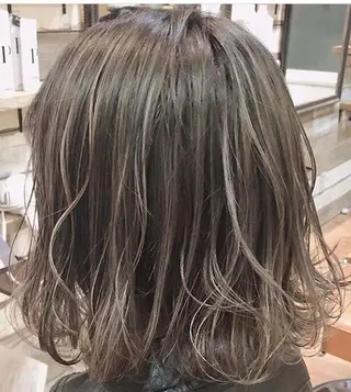 カラー ハイトーンカラー 🍬Rinka🍬のヘアスタイル