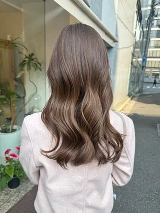 セミロング カラー 安永 涼のヘアスタイル