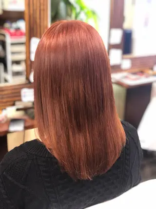 セミロング カラー 加藤 瑠美のヘアスタイル