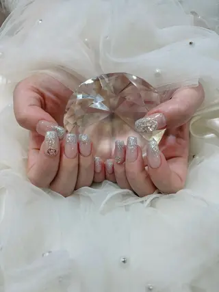 ネイル Fiona所属・森本 珠生のネイルデザイン