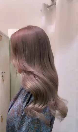 ロング 渡邊 海里のヘアスタイル