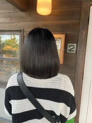 ミディアム カラー nicott所属・高橋 七海のヘアスタイル